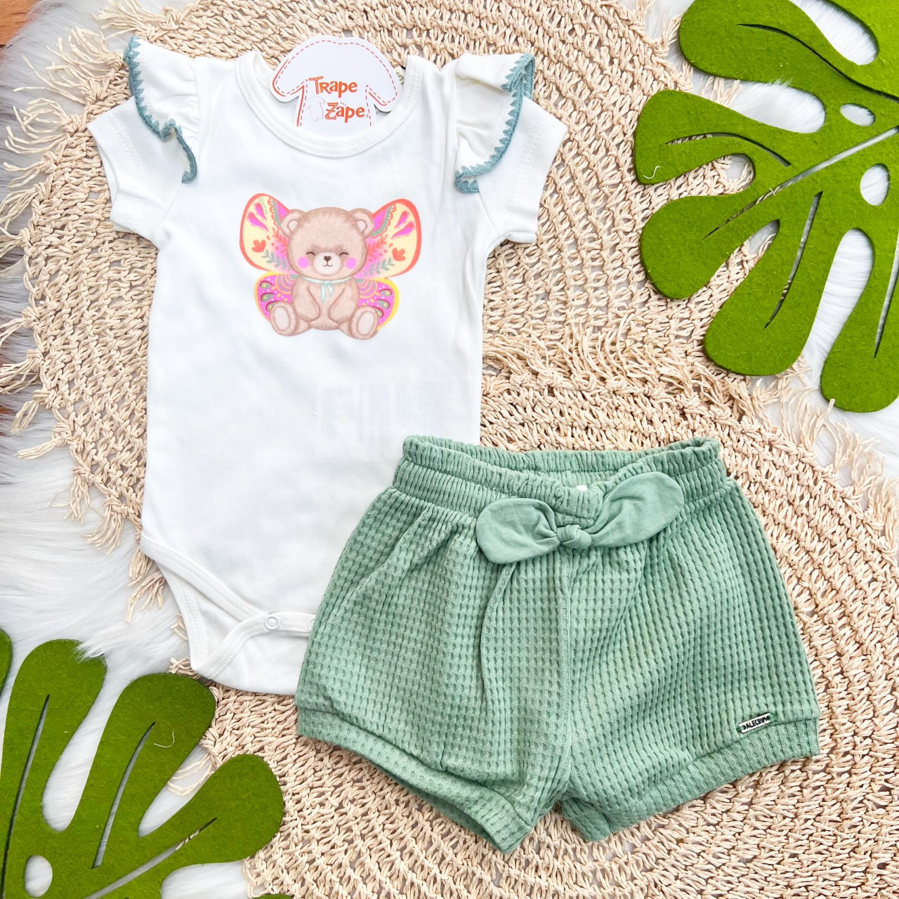 Conj. Body Ursinha Borboleta e Short - Off White e Verde